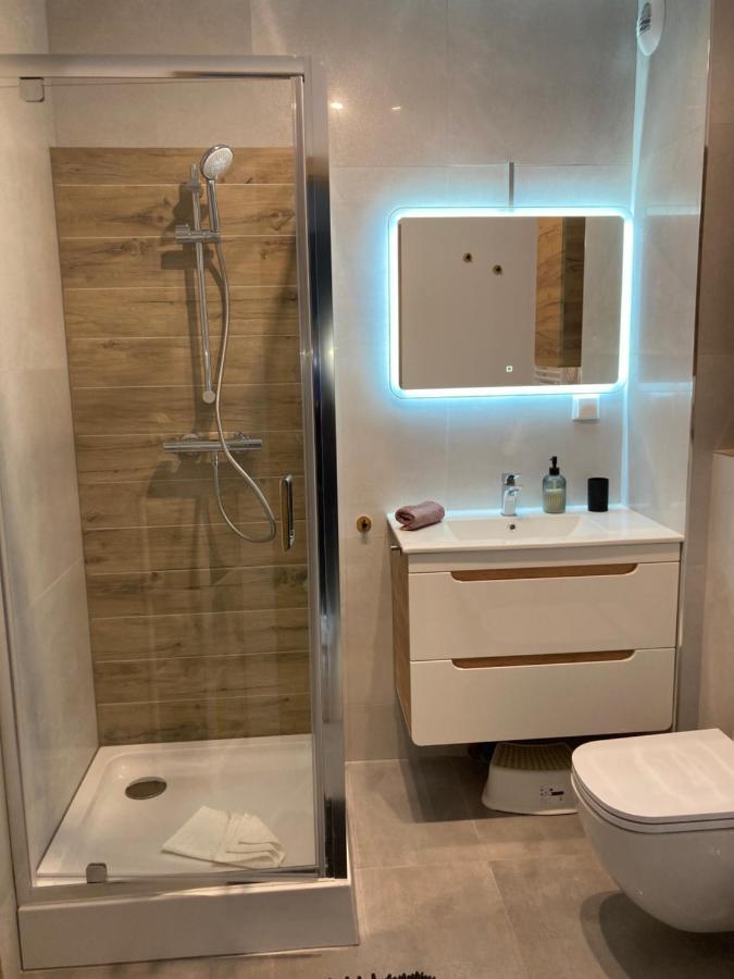 Nowy Apartament 슈비노우이스쳬 외부 사진